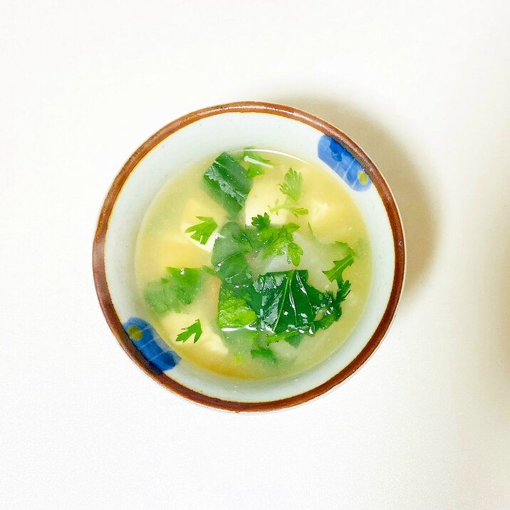 葉野菜の味噌汁